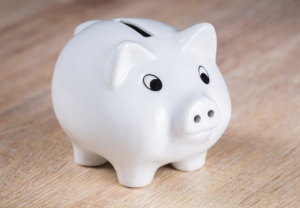 2017-05-07 12_48_11-White Piggy Bank on Brown Wooden Surface · Free Stock Photo