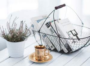 2017-11-12 08_09_47-Golden cup and basket with books · Free Stock Photo