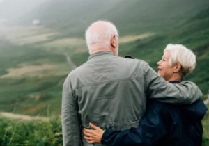 2018-12-20 20_50_47-Old couple, beach, sea and ocean HD photo by rawpixel (@rawpixel) on Unsplash