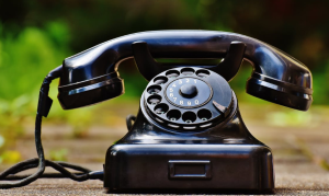 2020-03-23 21_26_35-Selective Focus Photography of Black Rotary Phone · Free Stock Photo